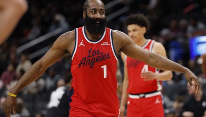 美记：快船当时正17胜4负 哈登去骑士90%因为金钱 只有10%为冲冠