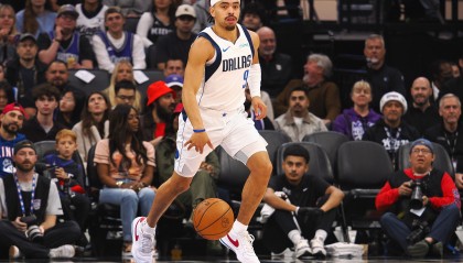 小内姆哈德单场23次助攻排历史新秀第4 麦克米兰25次排第一